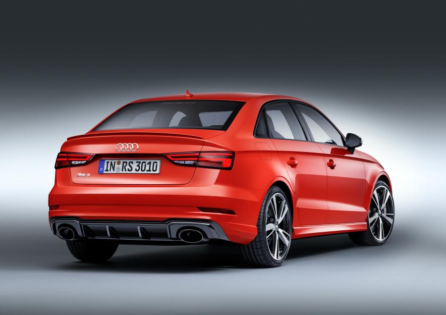  Audi RS3 Sedan (8V) 2016 года  (WW) (фото 9 из 47)